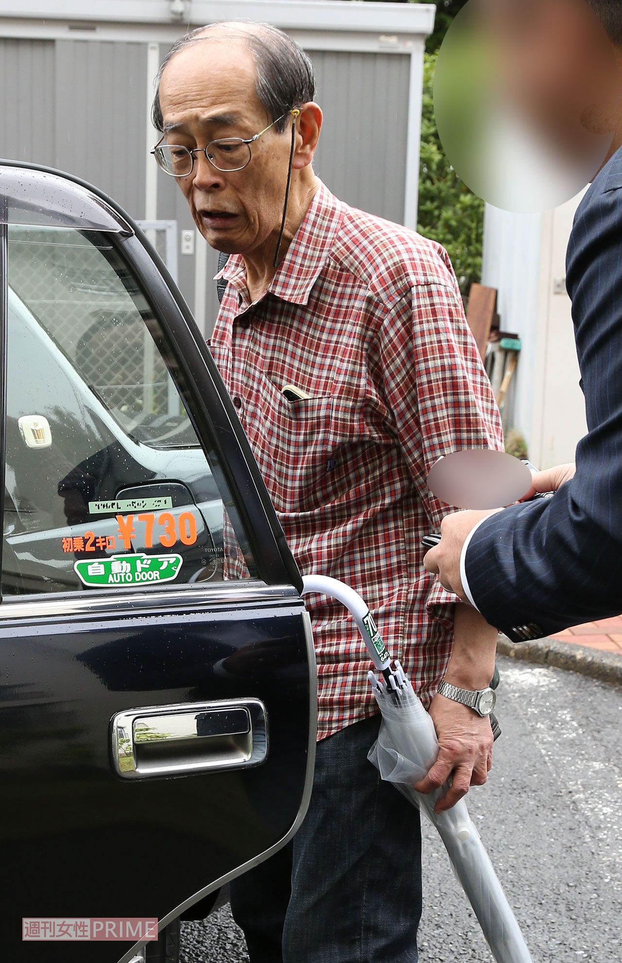 `18年6月、「激やせ疑惑」について直撃取材を受ける志賀廣太郎