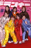 平成のアイドルの形を作ったともいえる「モーニング娘。」。平成12年には、メンバー主演の映画『ピンチランナー』も封切られた