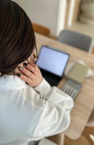 節約系整理収納アドバイザー・なごみーさん（38歳）●整理収納アドバイザー1級の知識を活かし片づけや家事の工夫をSNSで発信。著書に『ポンコツ4児母ちゃん、家を片付けたら1000万円貯まった！』（KADOKAWA）。Instagram：＠nagomy39