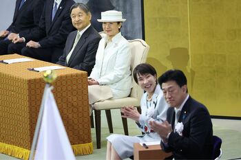 2026年4月29日、日本武道館で開催された昭和100年記念式典にご臨席された天皇、皇后両陛下