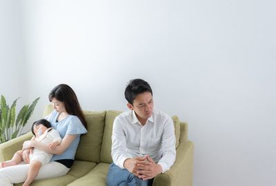 『共同親権』の導入で“親都合の離婚”に苦しむ子どもは救われる？　当事者の声を聞く