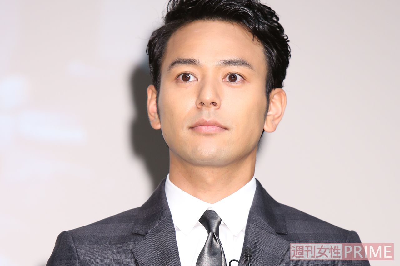 映画『浅田家！』で二宮和也の家族を演じた兄役の妻夫木聡