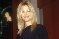 『トップガン』出演の米女優メグ・ライアン「めちゃくちゃ美人」「これは誰なんだ」“顔変わった”注目の背…