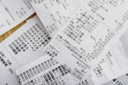「本当に必要だった？」とレシートを見返すだけで、気づけることがある　※写真はイメージです