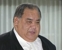 外国人力士の先駆け・高見山、股割りつらくて涙を流してた