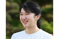 愛子さま、同い年のアイドル級ファンタジスタ・荒木遼太郎選手に夢中!? サッカー“愛”溢れるプリンセスの…
