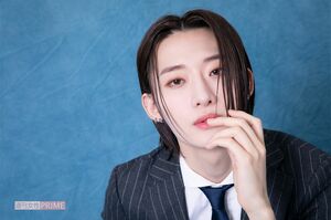 K-POP期待の星・OnlyOneOf、家族みたいな6人のキュートな素顔を深掘り