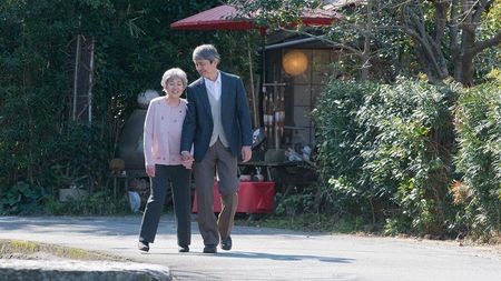 認知症妻を演じる　(C)Team『八重子のハミング』