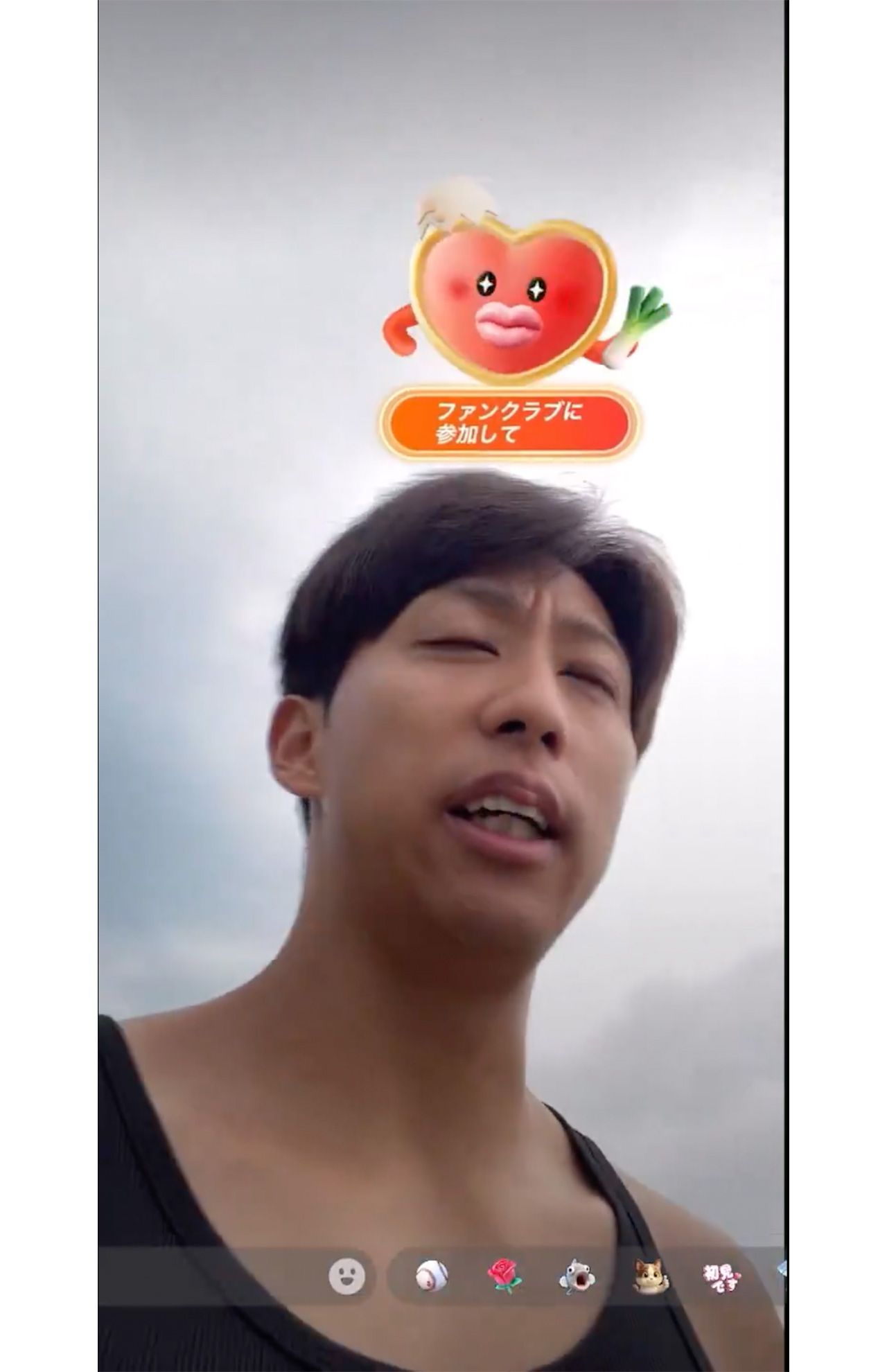 TikTokで連日のライブ配信をする元広島カープの羽月隆太郎