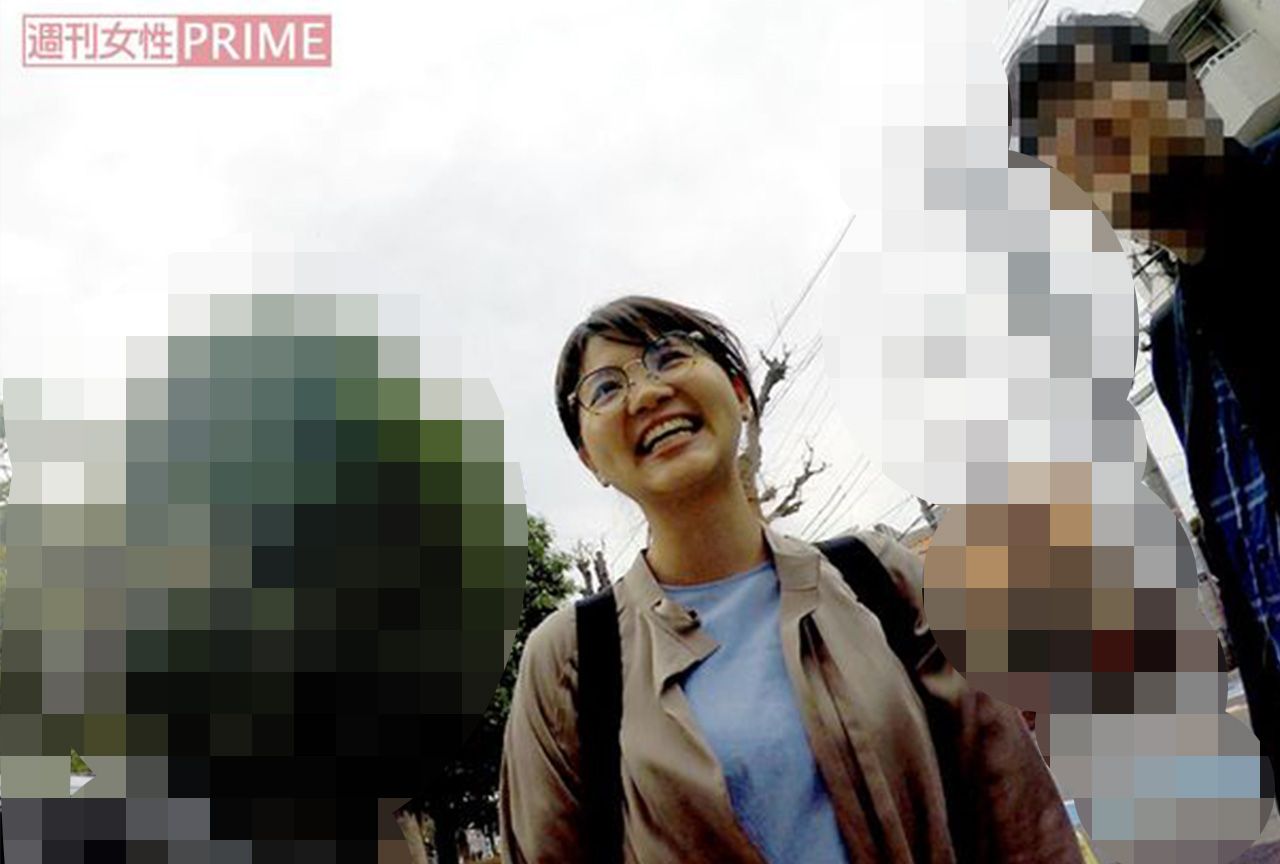 弟だというそっくりの男性と直撃に答える吉岡聖恵