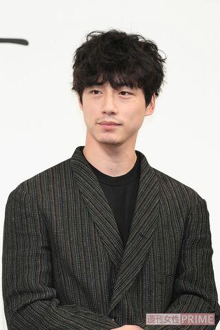 “セクシー”より“癒し”を求めるようになってきた？　中性的なキャラで人気の千葉雄大と坂口健太郎