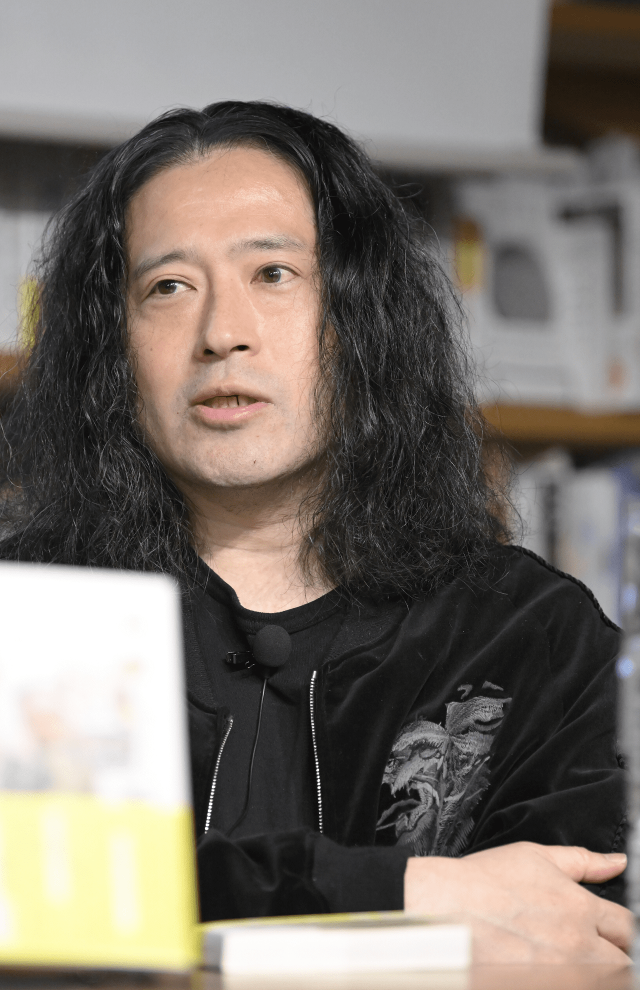 古舘から手紙つきの著書が届き、帯コメントを引き受けた又吉直樹