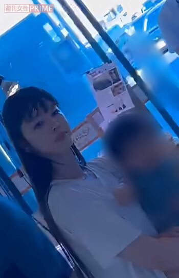 船越の再婚相手である松下萌子は子どもを抱えていた