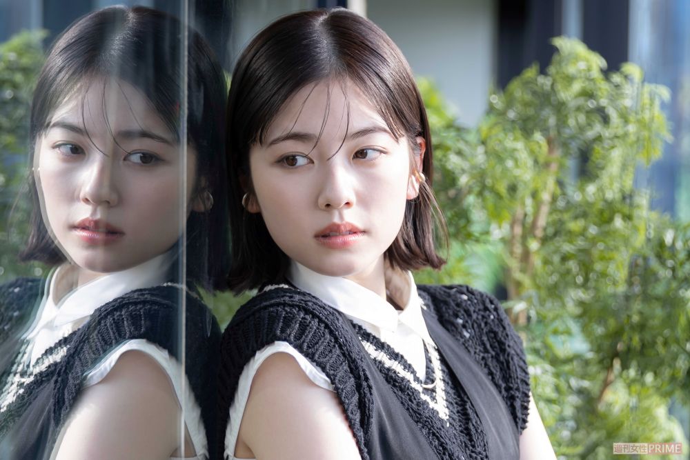 小芝風花　撮影/齋藤周造、ヘアメイク/青山佑綺子（BOND）、スタイリング/小川未久