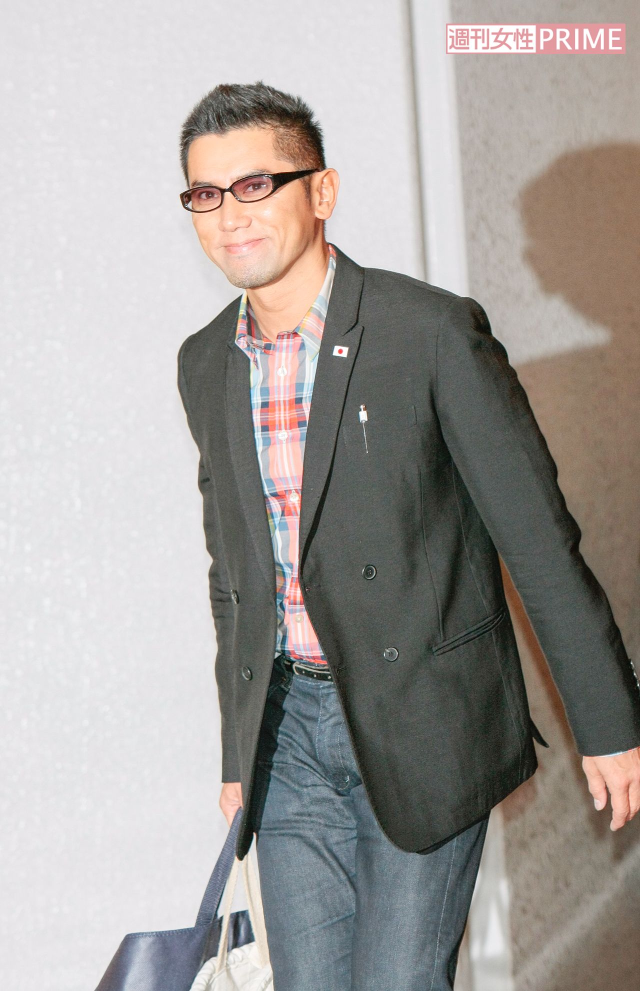 みずから提案し、主演した映画『おくりびと』（'08年）が、日本映画として初の米アカデミー賞外国語映画賞を獲得。授賞式後すぐの成田空港で