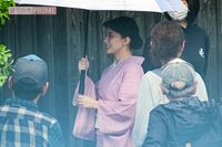 フジドラマ『波うららかに、めおと日和』撮影現場で自ら日傘をさして…芳根京子を謙虚にさせる「難病に悩ま…