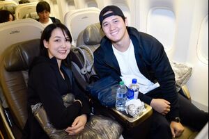 MLBオールスターで大谷翔平の妻・真美子さんの愛用バッグが、『ZARA