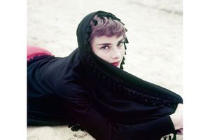 オードリー・ヘプバーンを撮影した写真家はみな、出会った瞬間に “落ち