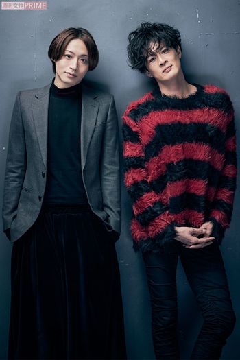 （写真左から）前山剛久、新納慎也　撮影／廣瀬靖士