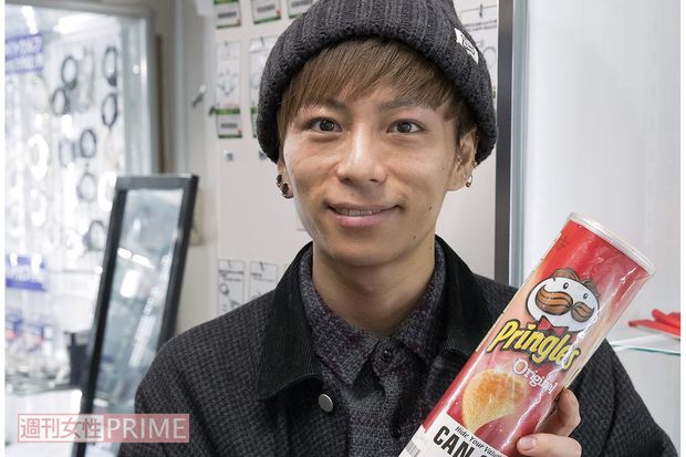 「じゃ～ん！ポテチ型金庫～！」