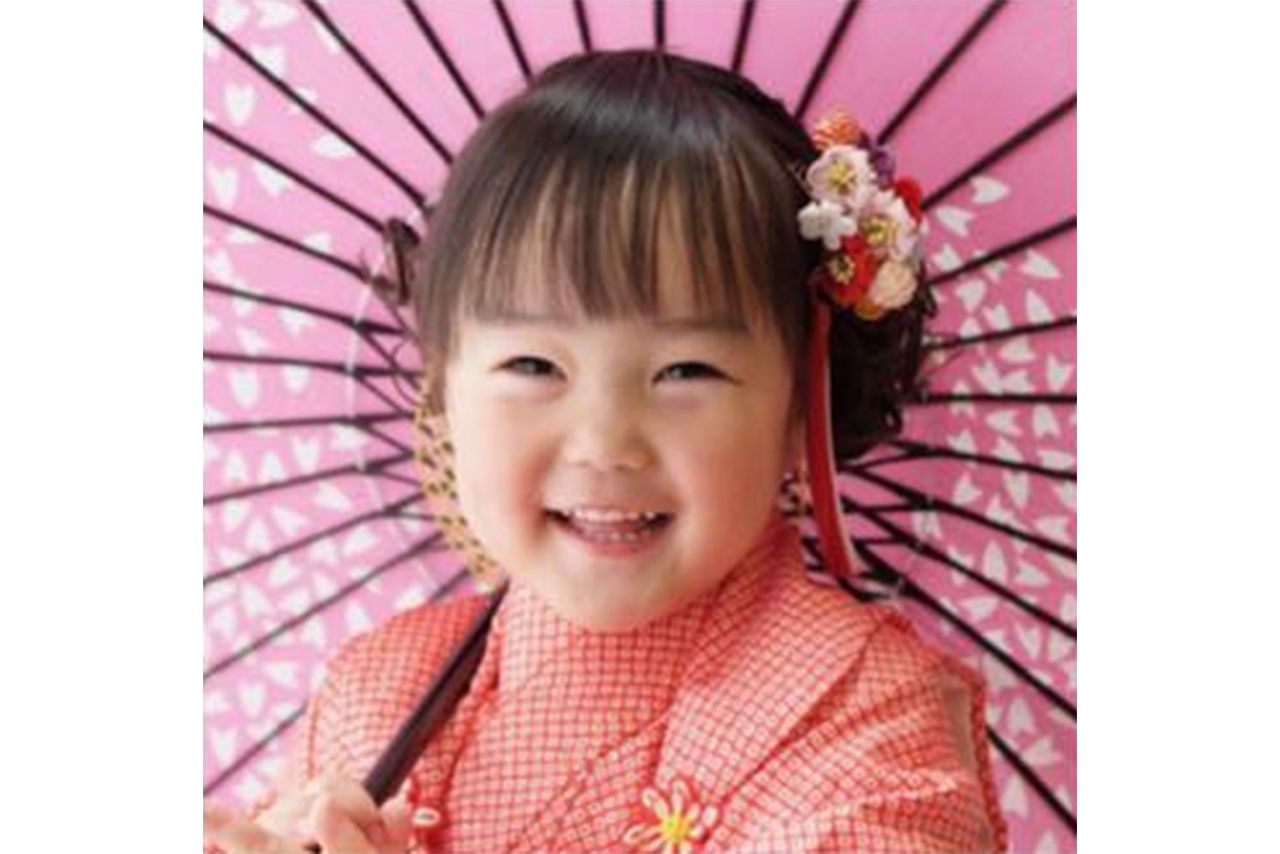 亡くなった西田真愛ちゃん（フェイスブックより）