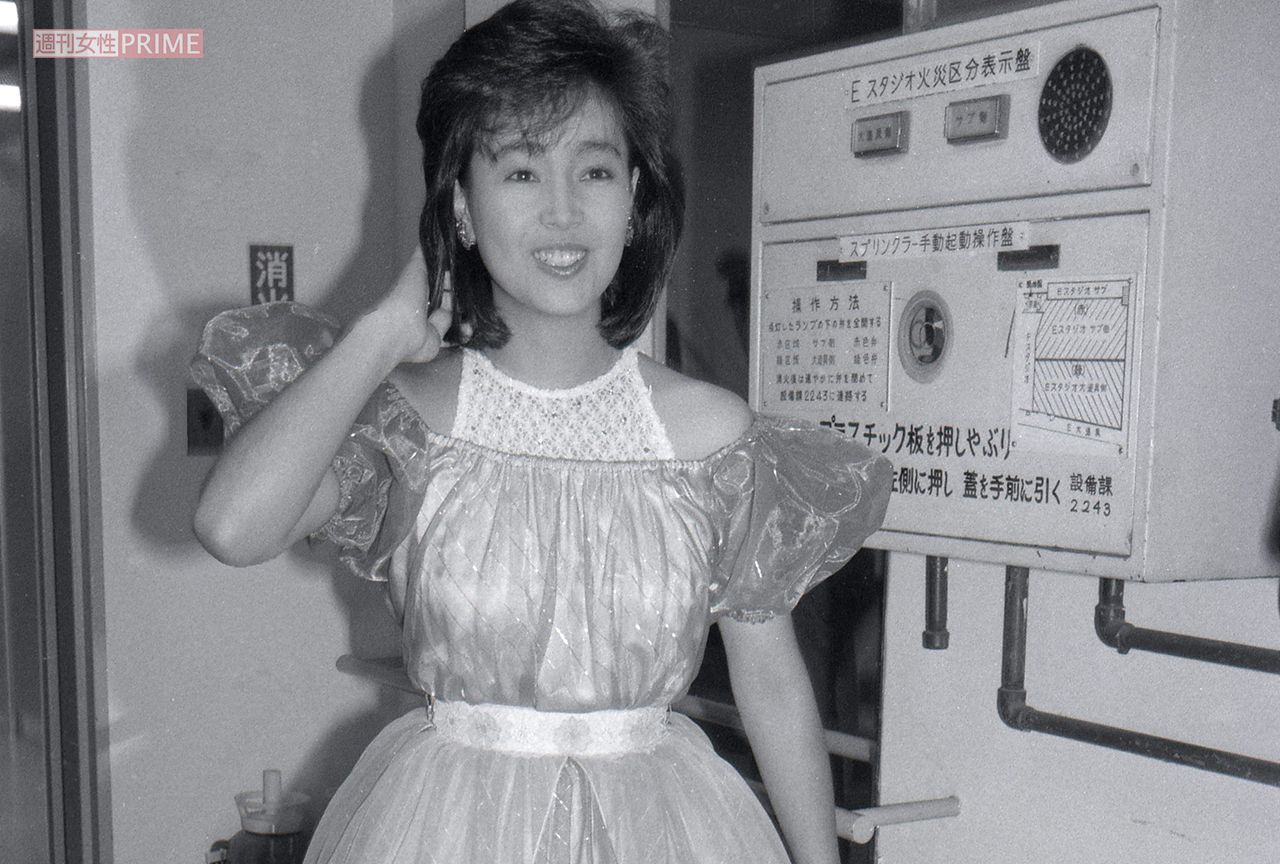 柏原芳恵のテレビ収録現場をパシャり