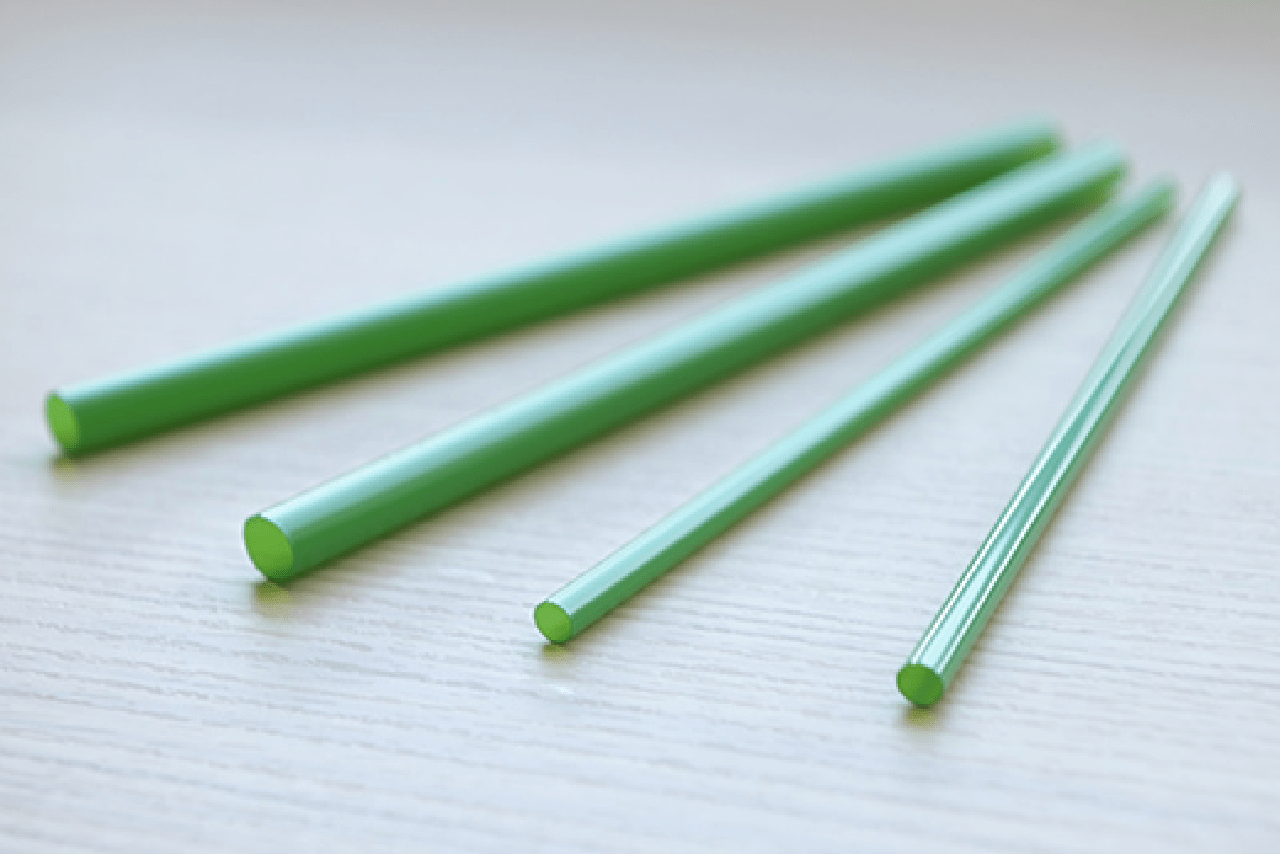 スターバックスのアイスビバレッジに使用するストロー（スターバックスプレスリリース2025公式サイトより）