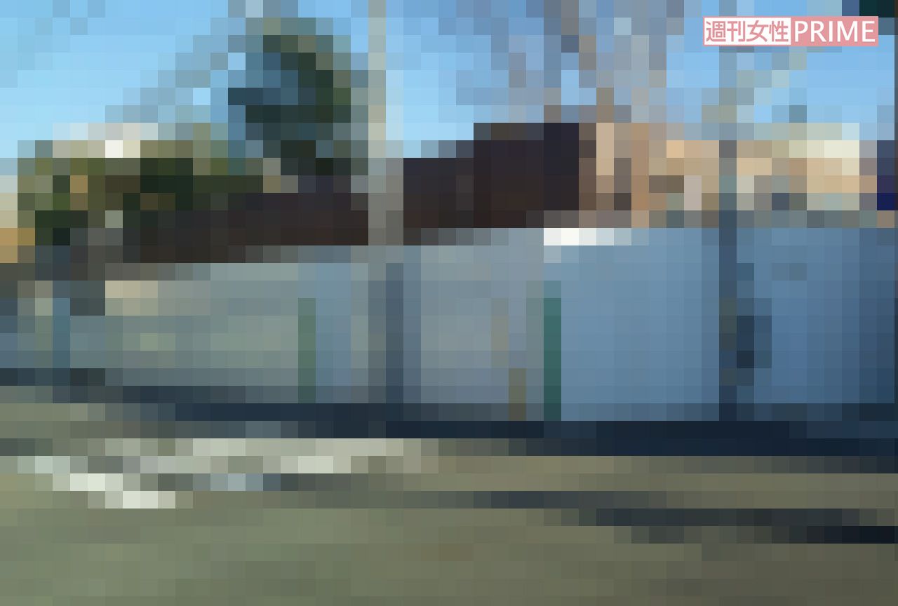 “キラキラ大豪邸”