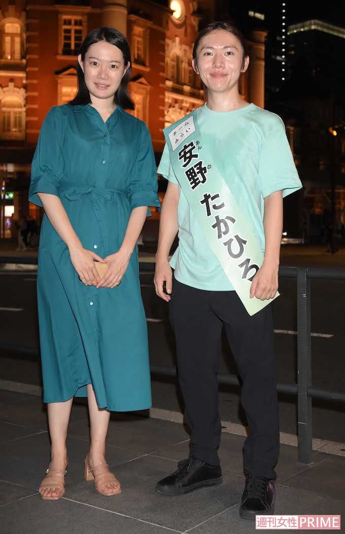 2025年7月、参院選での『チームみらい』安野貴博党首と妻・黒岩里奈氏