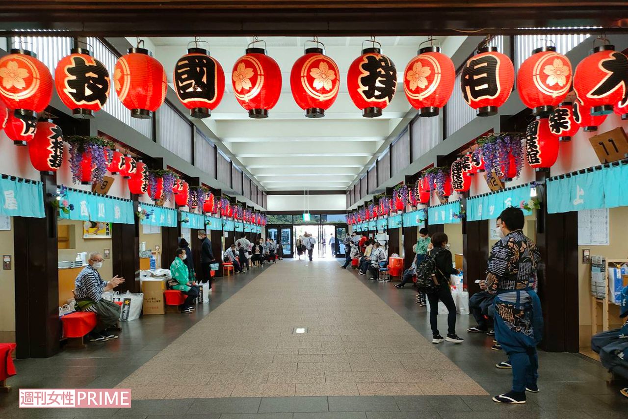 令和4年大相撲5月場所の国技館（筆者提供）