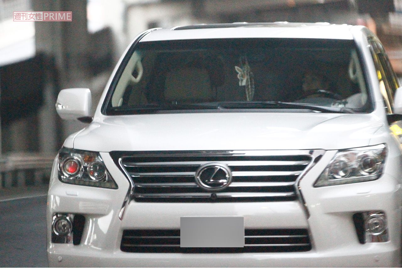 2015年11月、工藤静香が運転。当時は逆輸入車だった