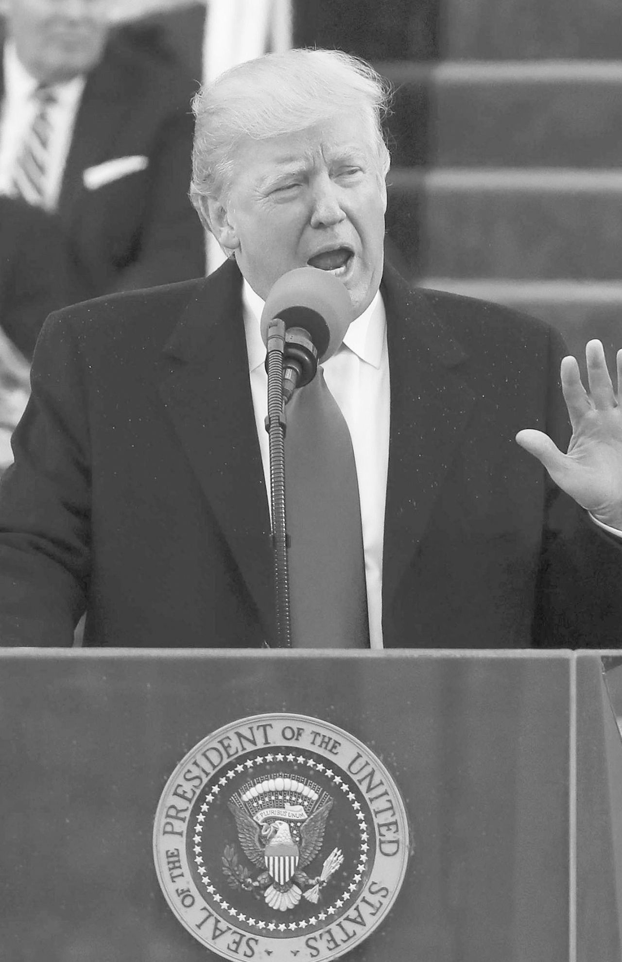 大統領就任式で演説するトランプ氏。言いたい放題だった=日本時間1月21日