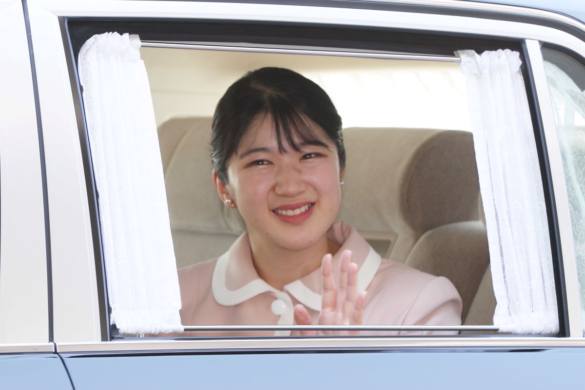 2024年、佐賀県を訪問された際、車窓から大きな所作で手を振られたことが話題に