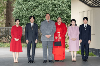 来日したトンガの皇太子夫妻と会話を楽しんだ秋篠宮ご一家（2026年２月24日、宮内庁インスタグラムより）