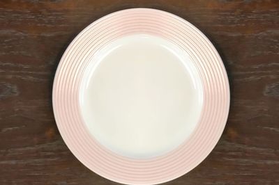 【心理診断】どのお店にお皿を買いに行く? 人から見たあなたの「怖い」部分をチェック