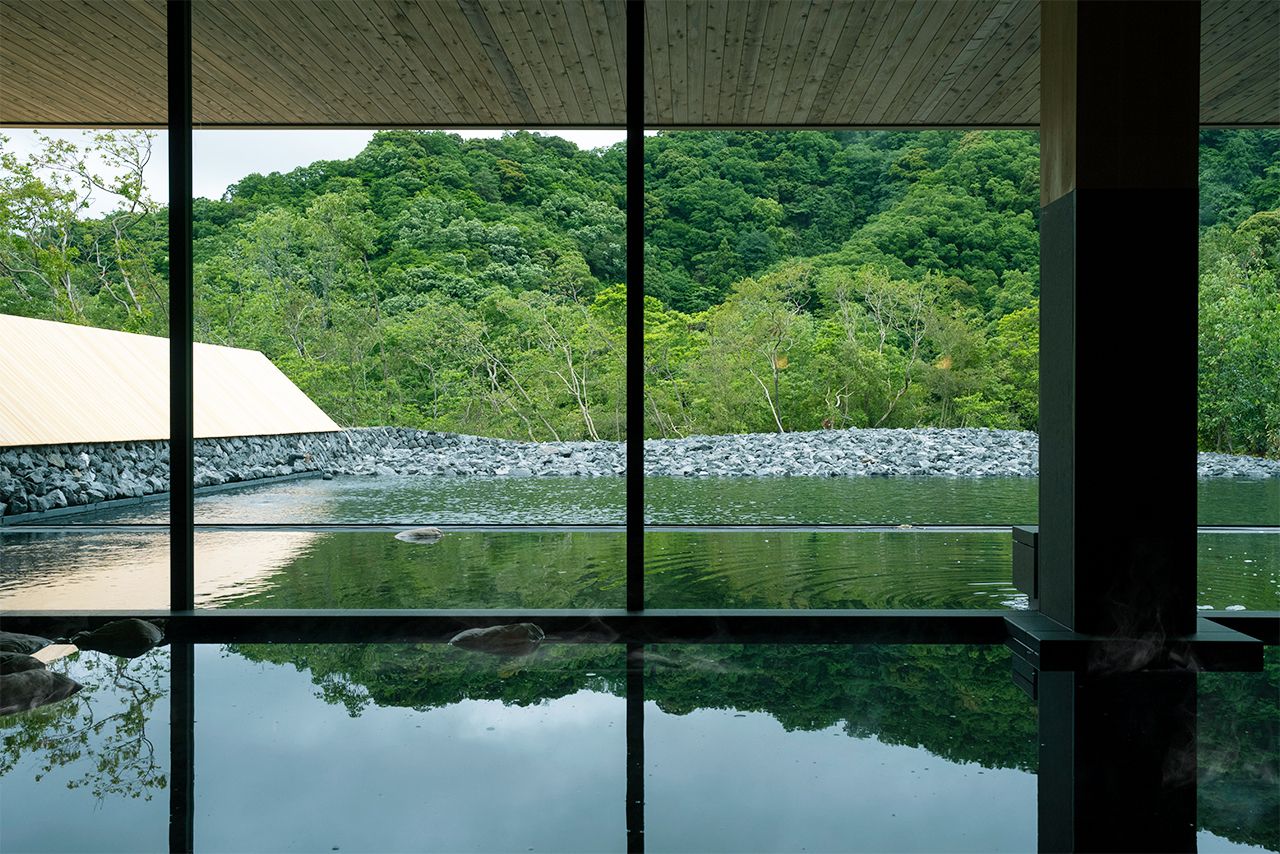 72種類の薬草を季節ごとに組み合わせた薬草湯が楽しめる