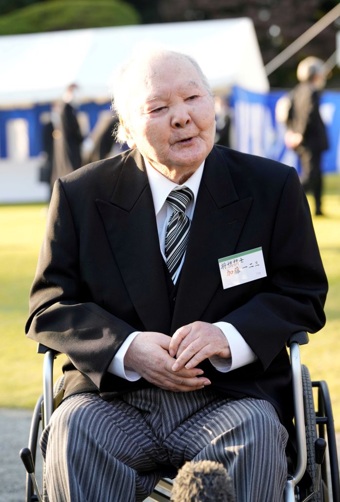 2023年秋の園遊会に参加した加藤一二三さん