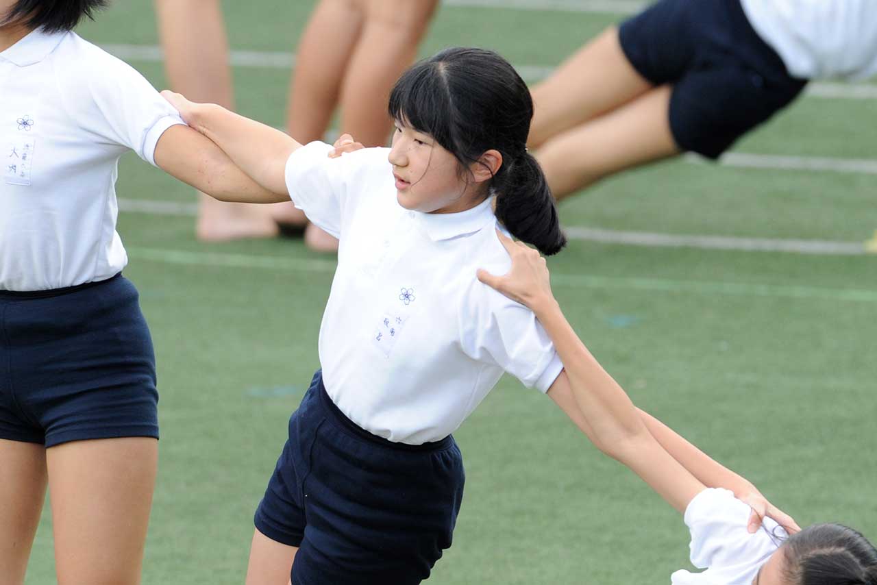 学習院初等科6年（’13年）組体操