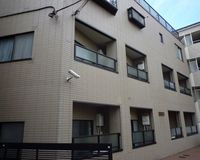 劇団員殺人事件、入れ墨をした不審な男性が目撃されていた