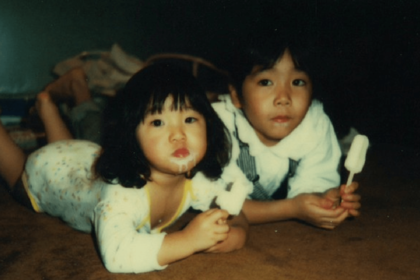 妹とは「幼少期からずっと一緒にいて、鏡合わせというか、一心同体のような」と語る