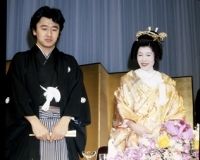 最近お騒がせの桑田佳祐を支える原由子は勲章妻か