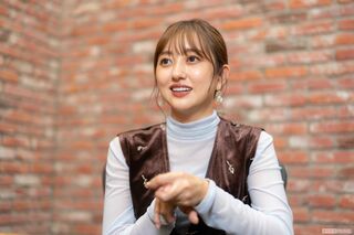 菊地亜美　撮影／佐藤靖彦