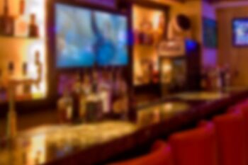 高橋さんが経営していたハプニングバーと思われる内観（HPより）