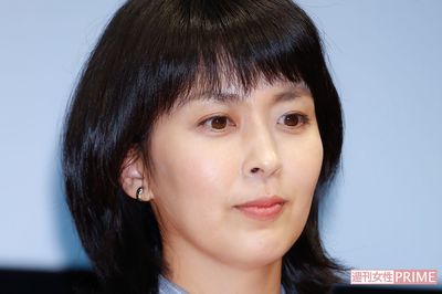 松たか子の叱らない子育て、娘が騒いでも “笑顔で傍観” に隠されたメリット