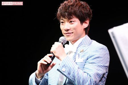 公演中、子どもが泣きだし慌てたお母さんを前に「大丈夫ですよ、みなさん温かい心で見てくれますから。どうぞ気にせずにね」と横山。その優しい心遣い、さすがです…！　撮影／吉岡竜紀