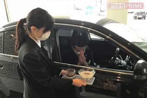 リンク・モアのドライブスルー弔問は車から降りることなく焼香、3密を避けて故人の弔いができる