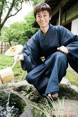 '06年6月。アルバム『演歌名曲コレクション6～一剣～』について「“くじけず迷わず、自分の道を突き進め”といった感じで、7年目の自分に問いかけているような曲ばかりですね」　撮影／廣瀬靖士、週刊女性写真班