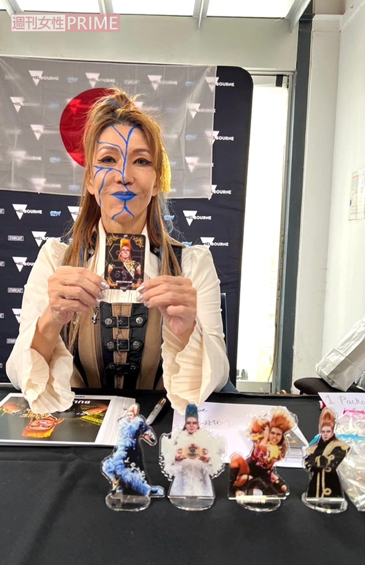 年の半分はほぼ海外。写真は久しぶりに訪れたオーストラリアでのサイン会＆撮影会でのブルさん　写真／本人提供