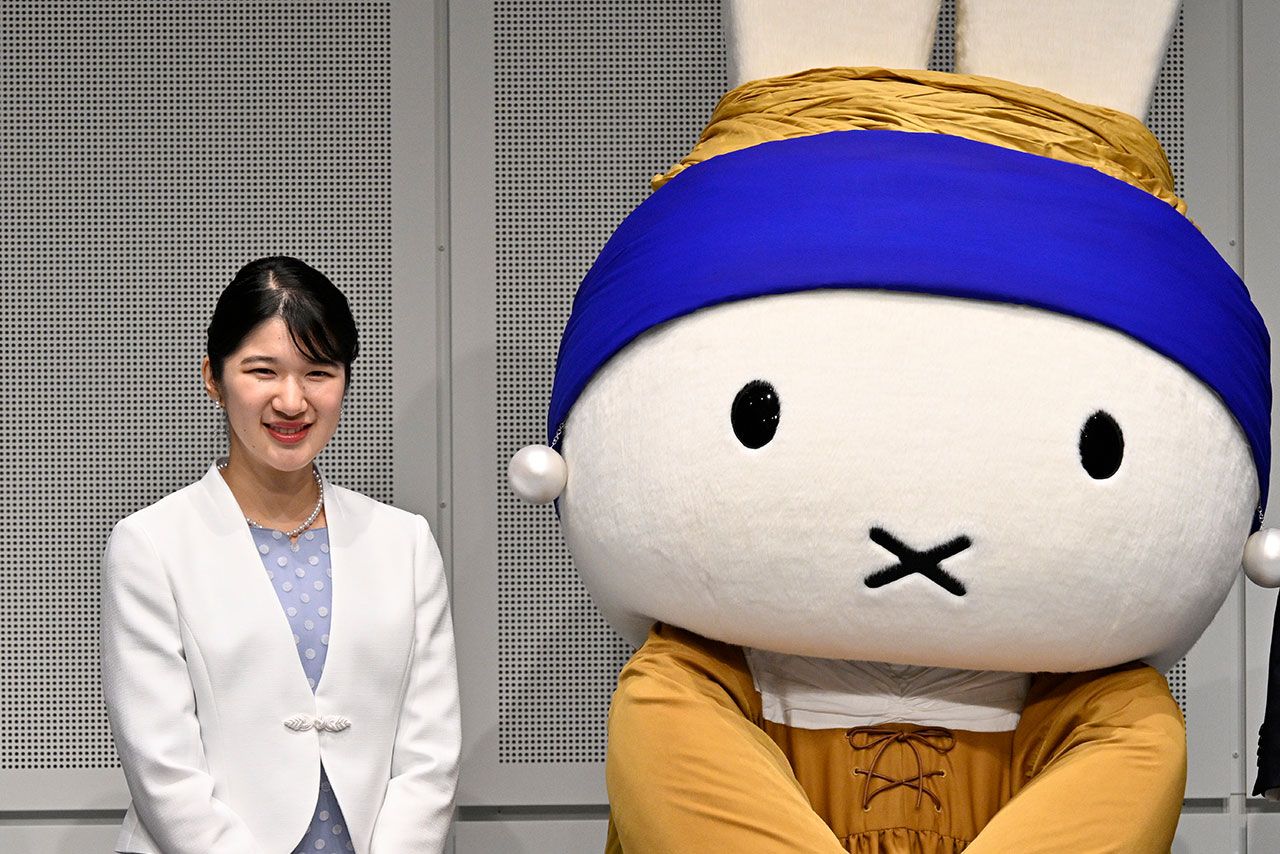 8月21日、フェルメールの名画『真珠の耳飾りの少女』を展示する特別展をご視察された愛子さま