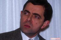 欧米で変わりつつある「お笑いの質」イギリスでも“知的なコメディー”が衰退、資本主義がもたらした驚きの…